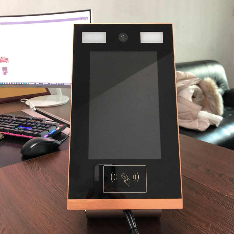黑白名單導入模板適用于人證機SDR-1，人證機SDR-1，請不要改導入模板里面的格式，按照說明來填寫。
